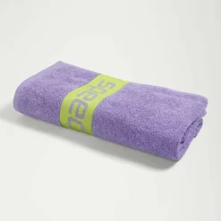 Speedo Border Towel -CRESI Dive Shop speedo border towel 2